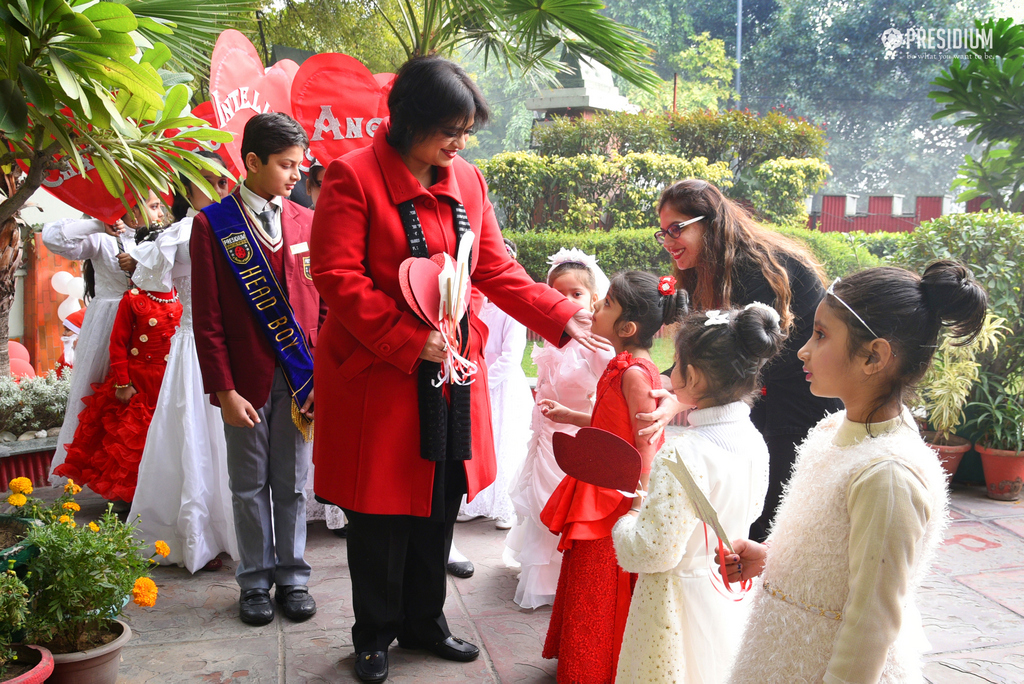 Presidium Punjabi Bagh, STUDENTS MARK CHRISTMAS WITH SUDHA MA’AM