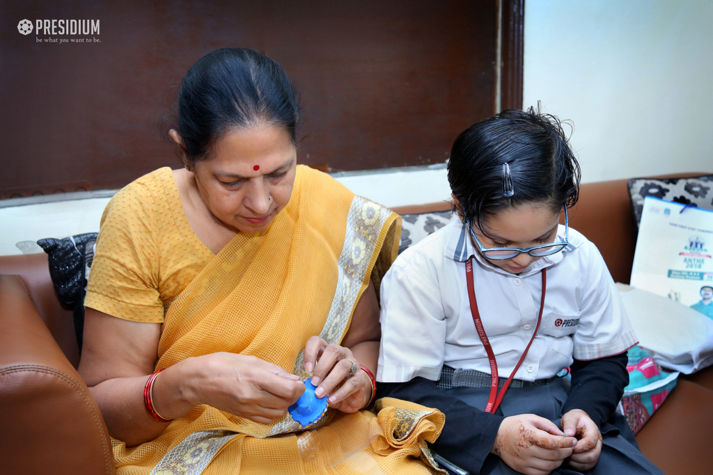 Presidium Vivek Vihar, A VISIT TO OLD AGE HOME LEAVE DEEP IMPRESSIONS ON PRESIDIANS