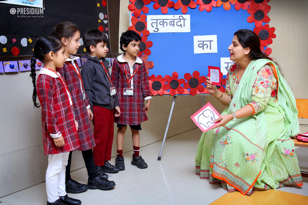 Presidium Indirapuram, 'तुकबन्दी-खेल' में विद्यार्थियों ने बढ़ चढ़ कर भाग लिया।