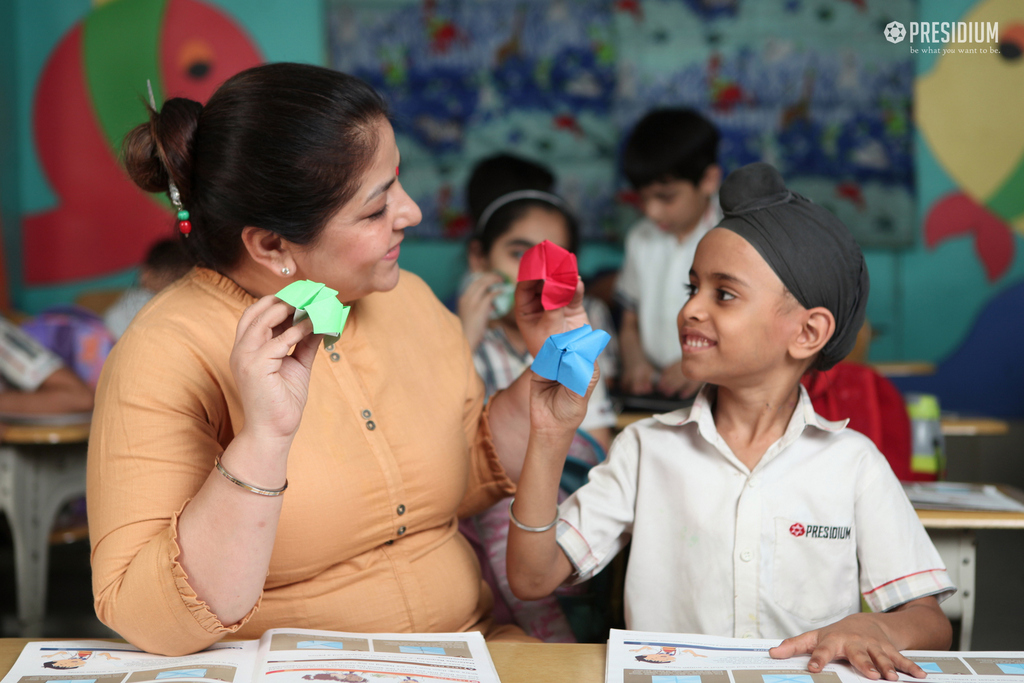 Presidium Pitampura, TIPPI TIPPI TAP: PRESIDIANS INDULGE IN COLOURFUL ORIGAMI ACTIVITY