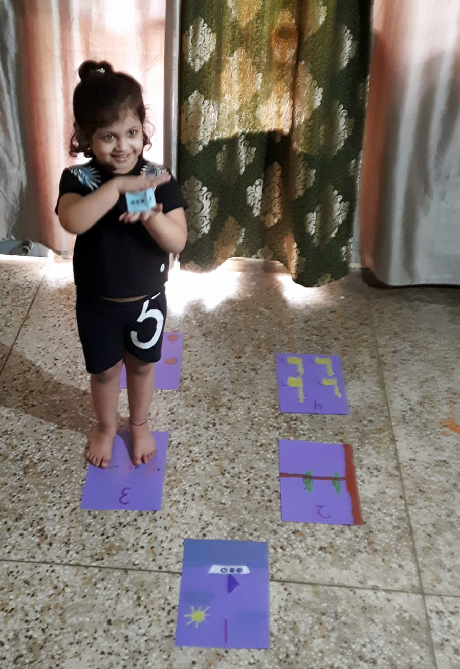 Presidium Gurgaon-57, STUDENTS PARTICIPATE IN HOPSCOTCH GAME WITH ENTHUSIASM! Presidium Gurgaon-57, STUDENTS PARTICIPATE IN HOPSCOTCH GAME WITH ENTHUSIASM!