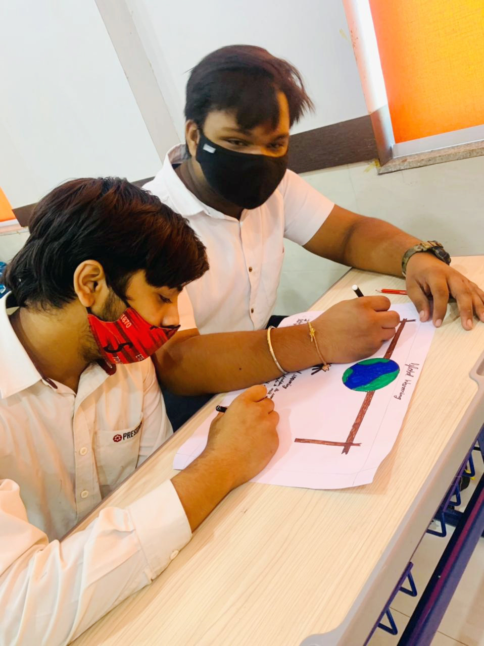 Presidium Rajnagar, STUDENTS PLEDGE TO SAVE MOTHER EARTH WITH POSTER MAKING ACTIVITY Presidium Rajnagar, STUDENTS PLEDGE TO SAVE MOTHER EARTH WITH POSTER MAKING ACTIVITY