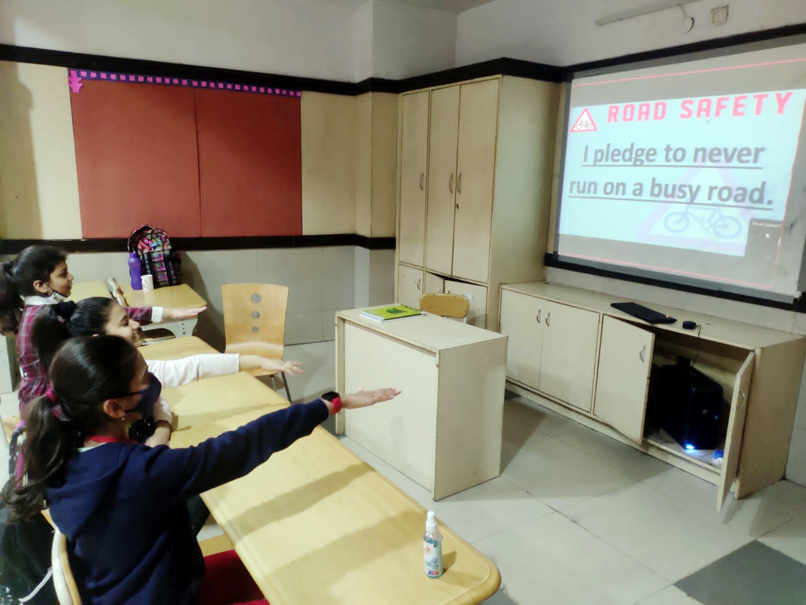 Presidium Indirapuram, STUDENTS COMPREHEND THE IMPORTANCE OF ROAD SAFETY MEASURES