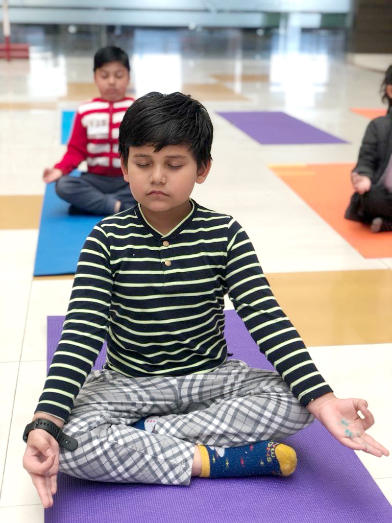 Presidium Rajnagar, STUDENTS LEARN ABOUT THE IMPORTANCE OF DOING YOGA