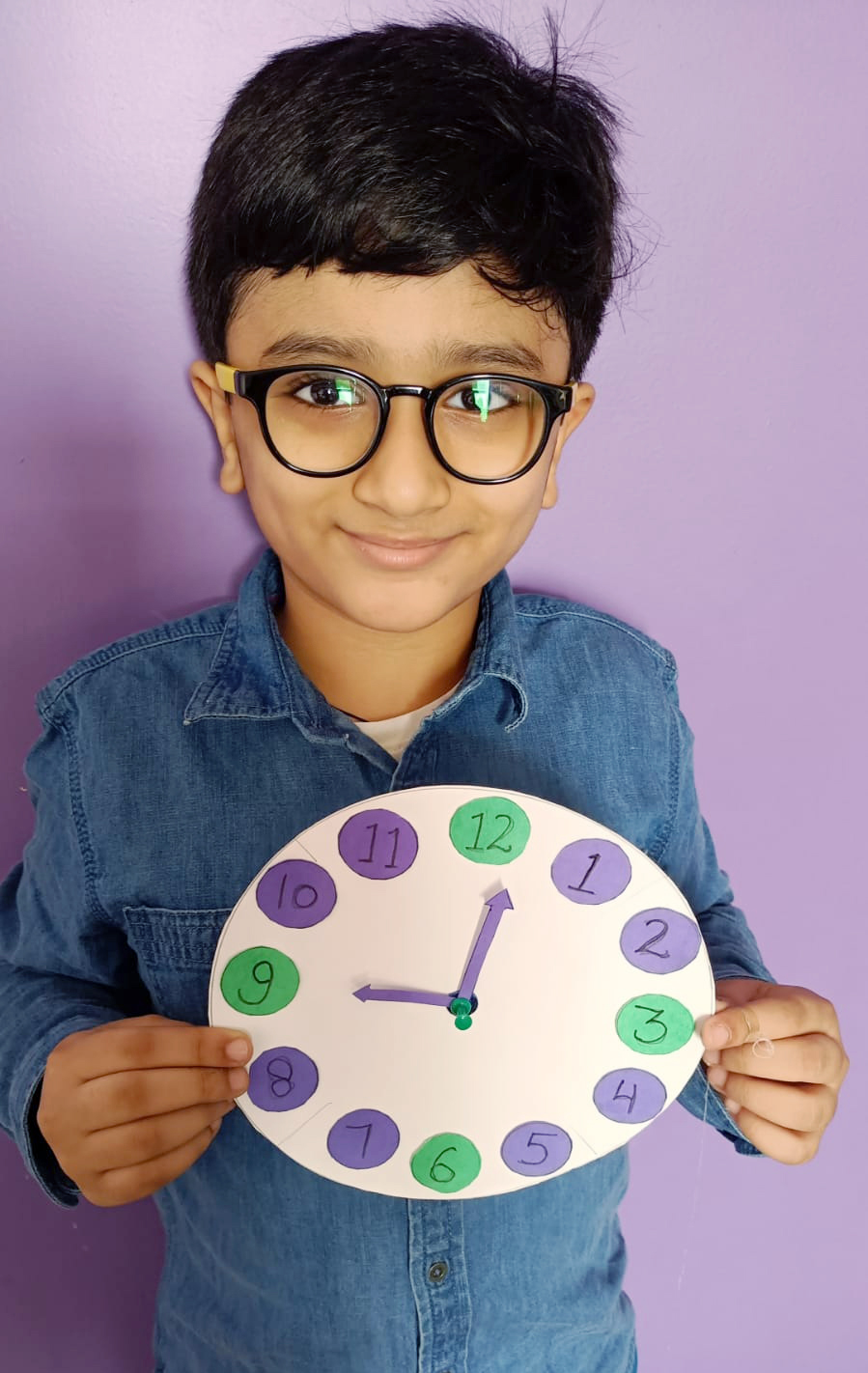 Presidium Rajnagar, STUDENTS PARTICIPATE IN CLOCK MAKING ACTIVITY WITH ENTHUSIASM