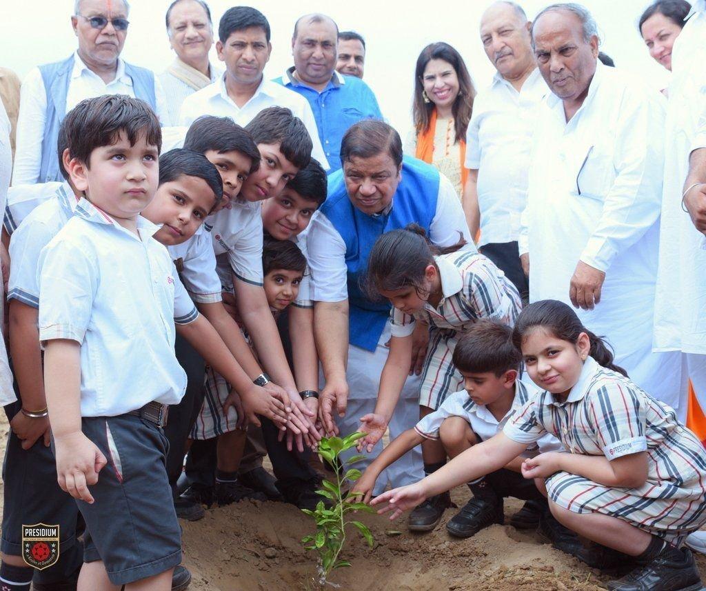 Presidium Rajnagar, Patriotic spirit dawns at Presidium