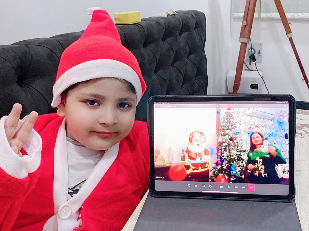 Presidium Indirapuram, PRESIDIANS ADD TO THE FESTIVITIES OF CHRISTMAS Presidium Indirapuram, PRESIDIANS ADD TO THE FESTIVITIES OF CHRISTMAS