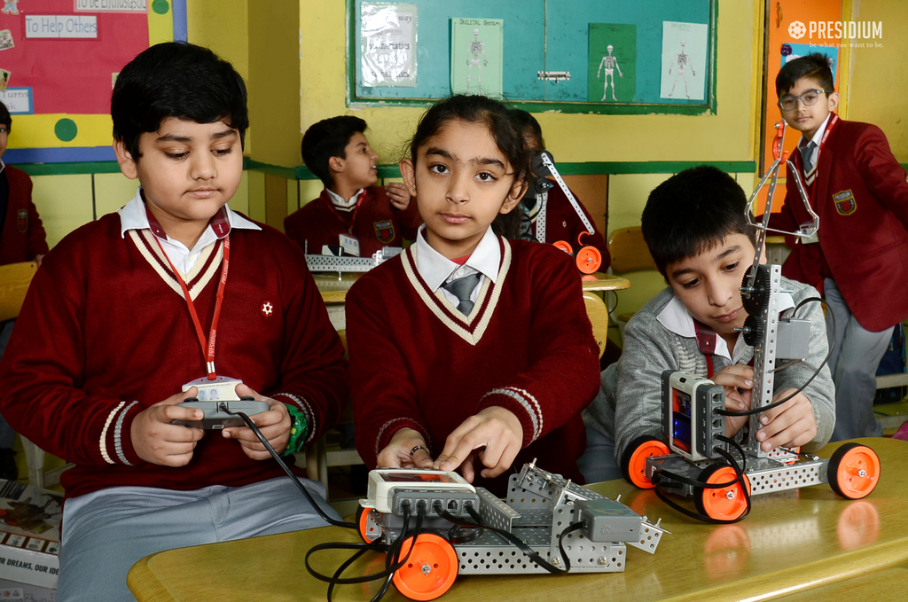 Presidium Punjabi Bagh, STUDENTS ENHANCE THEIR SKILLS WITH ROBOTICS CLASS