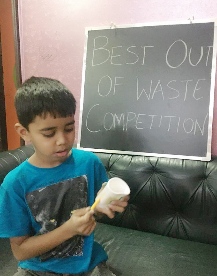 Presidium Dwarka-6, BEST OUT OF WASTE ACTIVITY: PRESIDIANS LEARN THE CONCEPT OF REUSE