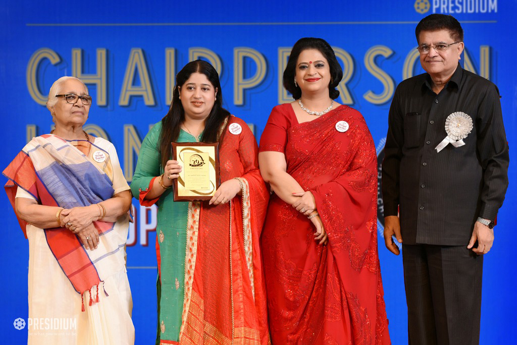 Presidium Dwarka-6, MRS.SUDHA GUPTA REWARDS TEACHERS AT CHAIRPERSON HONOURS