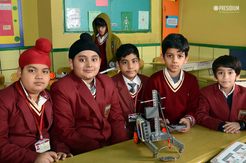 Presidium Punjabi Bagh, STUDENTS ENHANCE THEIR SKILLS WITH ROBOTICS CLASS