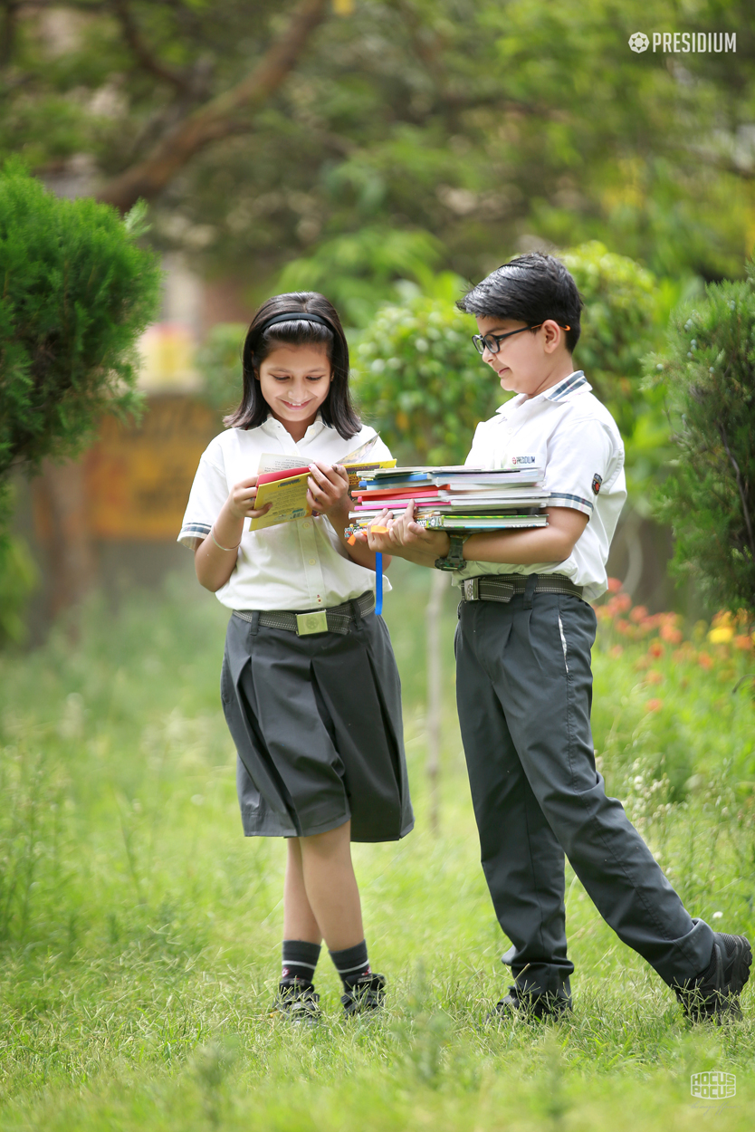 Presidium Vivek Vihar, STUDENTS INCULCATE THE HABIT OF READING ON WORLD BOOK DAY