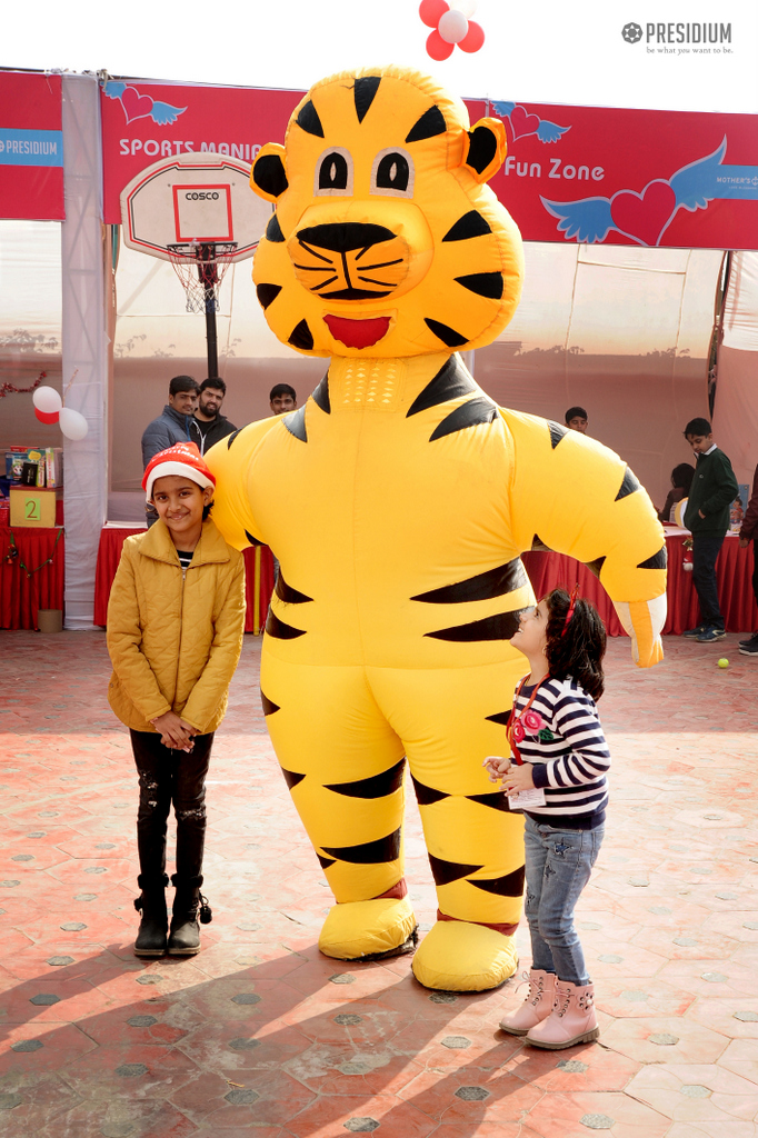 Presidium Gurgaon-57, CHRISTMAS FERVOUR AND MAGIC SPREADS AT THE CHRISTMAS CARNIVAL