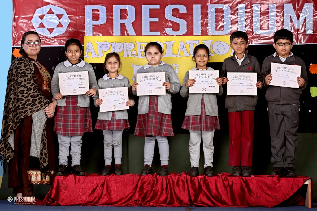 Presidium Vivek Vihar, APPRECIATION DAY: AWARDING CERTIFICATES TO MERITORIOUS PRESIDIANS